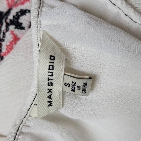 Max Studio Boho Embroidered Cold Shoulder Top - Picture 5 of 6